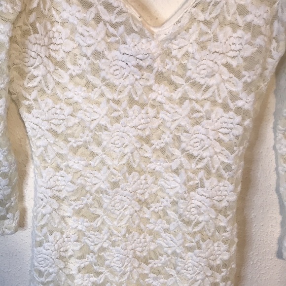 Sheer Ivory Lace Fitted Tunic - Picture 2 of 5